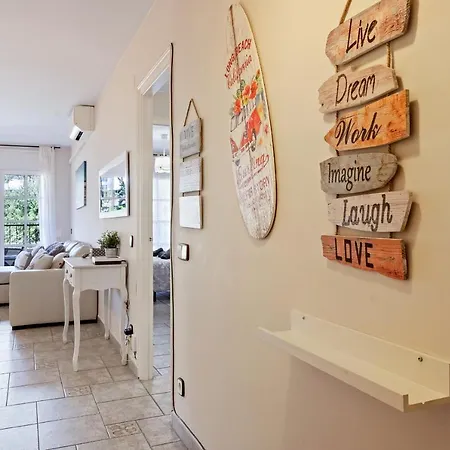 דירה Hauzify I Apartament Bovila Mar ס'אגארו