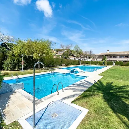 Hauzify I Apartament Bovila Mar Apartment